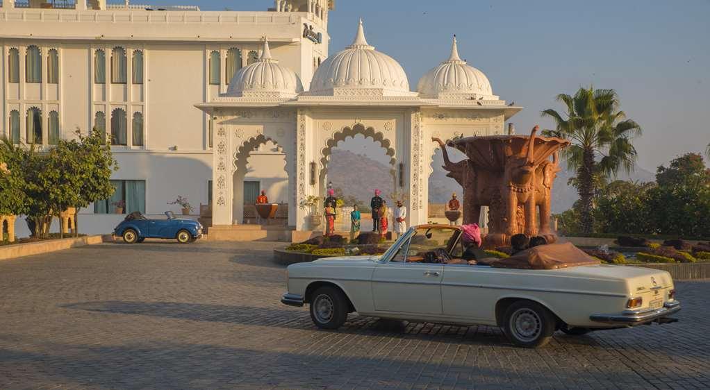Radisson Blu Udaipur Palace Resort & Spa Zewnętrze zdjęcie